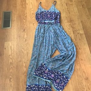 Wide leg romper. Medium